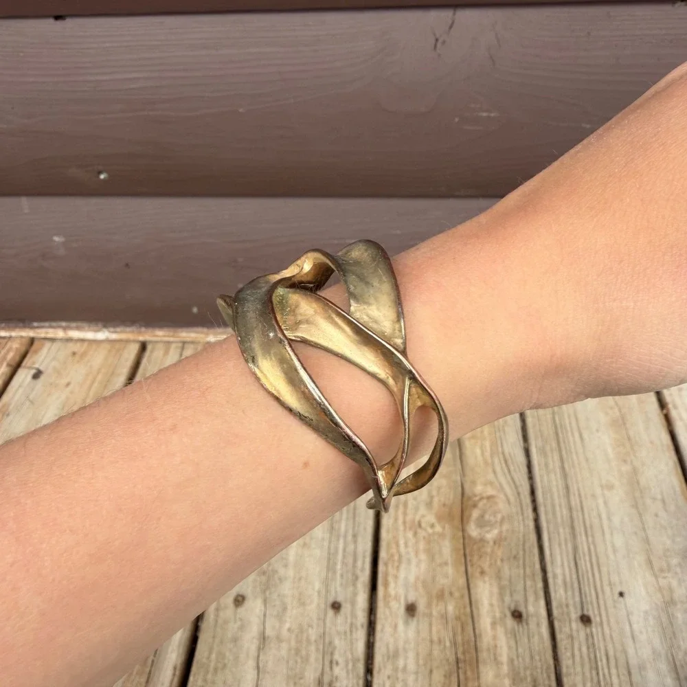 Vtg Abstract Sculptural Cuff Bracelet Gold‎ Tone Interwoven Distressed Modern
